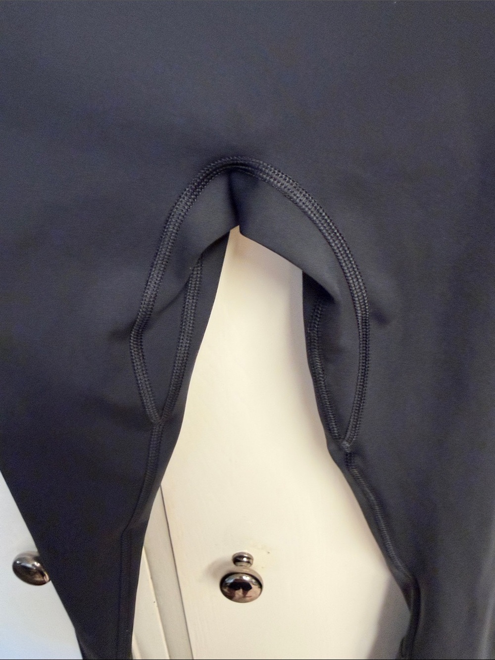 Women's Black High-Rise Performance Leggings - Picture 10 of 10